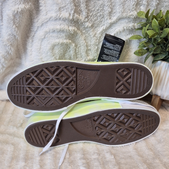 Converse Chuck Taylor Lift Platform Sneakers Volt Glow Yellow Women's Sz 9.5 NEW - Picture 14 of 14